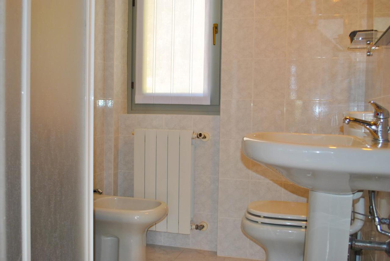 شقة Loft With Big Terrace Lake View سالا كوماسينا المظهر الخارجي الصورة